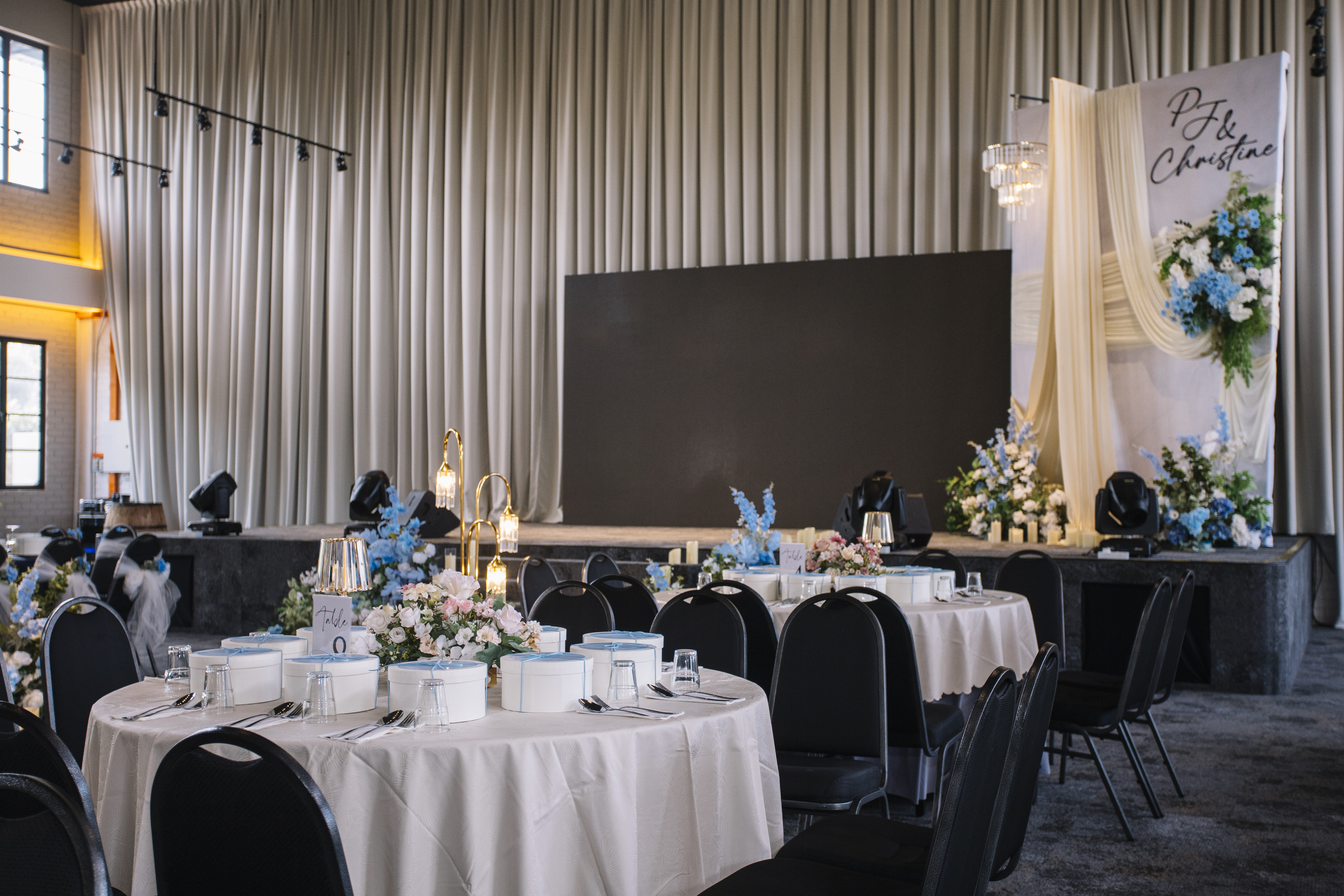 宴会厅 The Banquet Hall
